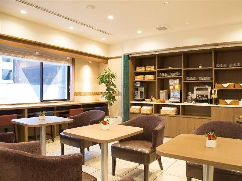 Almont Inn Tokyo Nihonbashi 2*,  Giappone